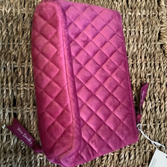 Vera Bradley Muted Pink Compact Organizer. - Picture 4 of 8